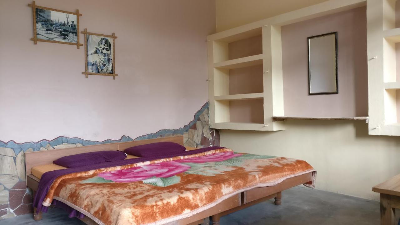White Rabbit Guest House Dharamshala Eksteriør billede
